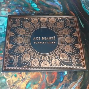 Ace beaute scarlet dusk palette